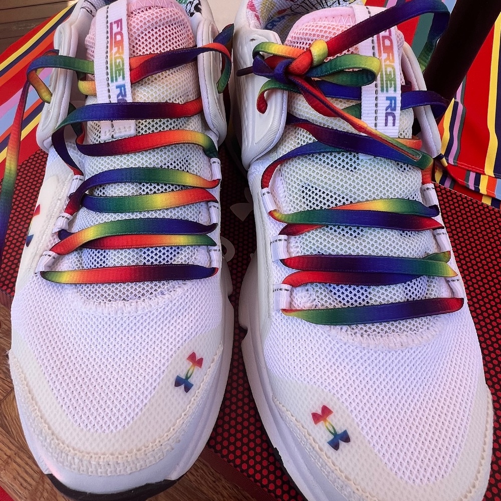 UA HOVR Phantom Slip Pride Size 9.5 W in box